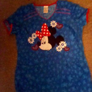 Women's minnie mouse scrub top.